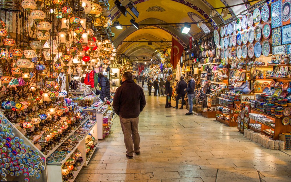 Top 5 Must-See Attractions in Istanbul for First-Time Visitors