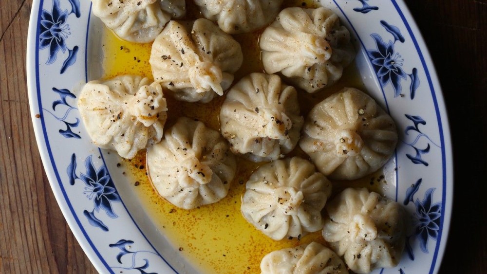A Food Lover’s Guide to Stepantsminda: Best Local Dishes to Try
