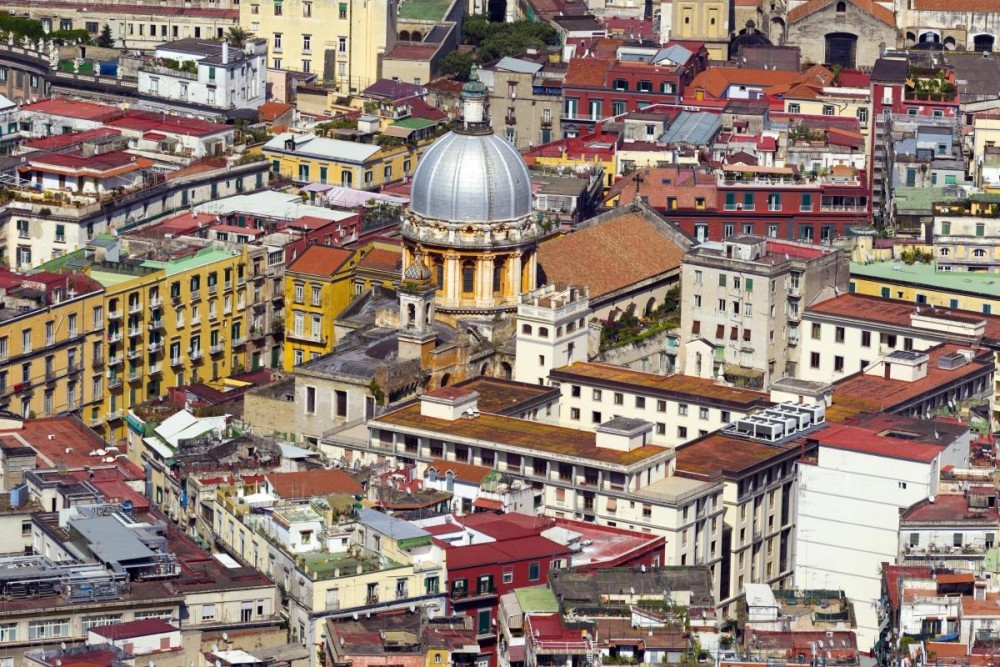 A First Timer’s Guide to Exploring Naples: Must-See Sights and Hidden Gems