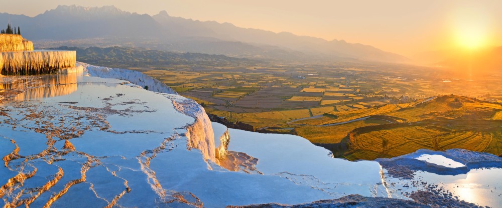 First-Time Visitor’s Guide to Pamukkale: Top Things to Do