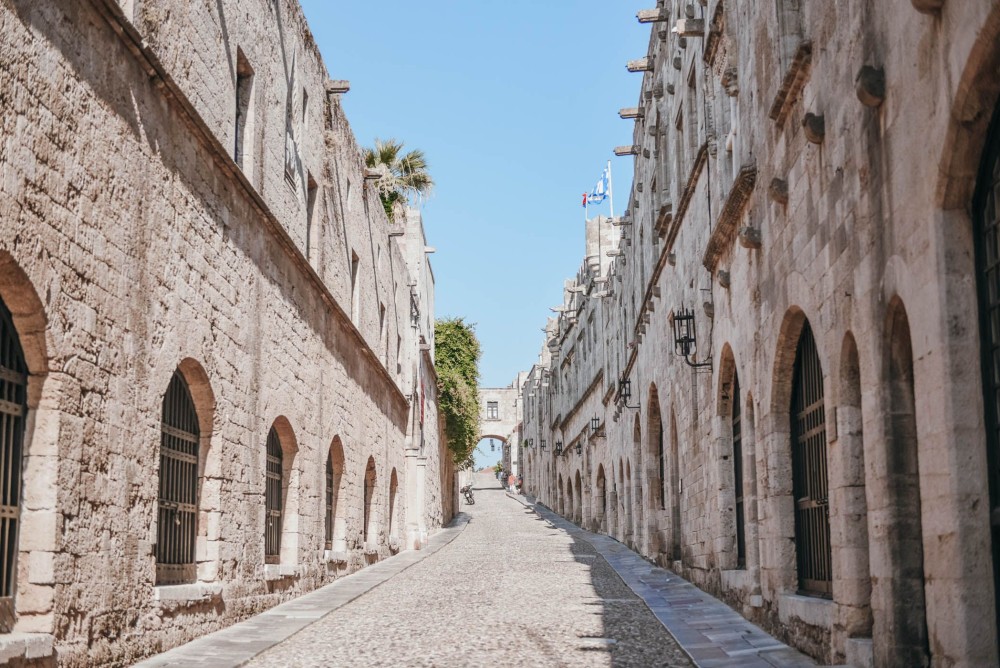 Top 5 Things to Do in Rhodes for First-Time Visitors: Unveil the Magic of the Island