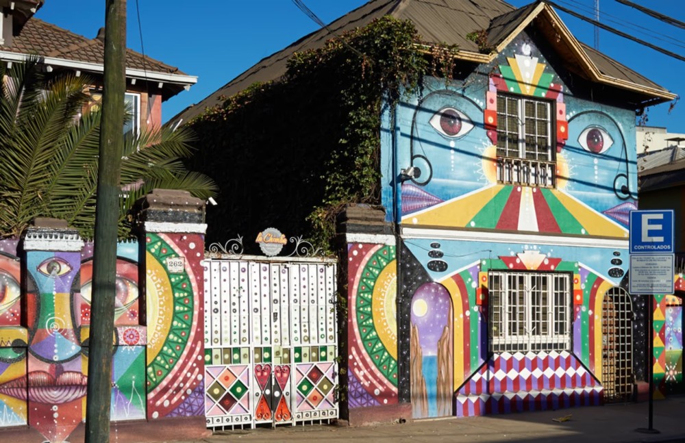 Santiago Unveiled: Must-See Attractions for First-Time Visitors