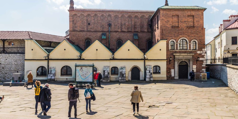 Krakow on Foot: Best Walking Routes to Discover the City’s Charm