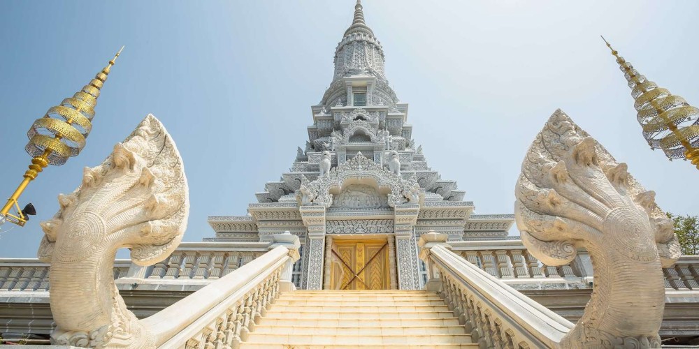 Day Trips from Phnom Penh: Exploring the Surrounding Region