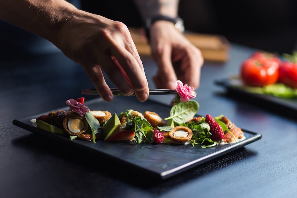 A Food Lover’s Guide to Al-Ula: What and Where to Eat