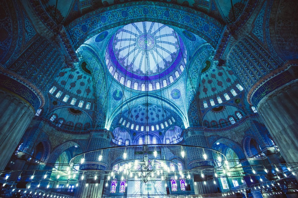 Top 5 Must-See Attractions in Istanbul for First-Time Visitors