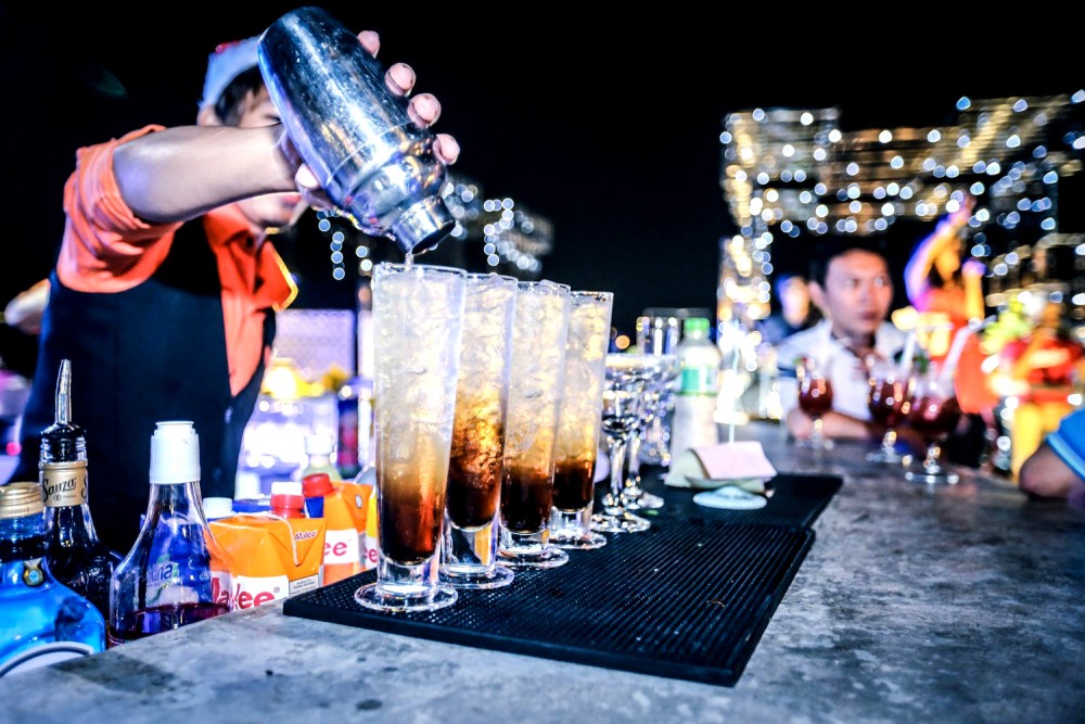 A Food Lover’s Guide to Phnom Penh: Best Places to Eat and Drink