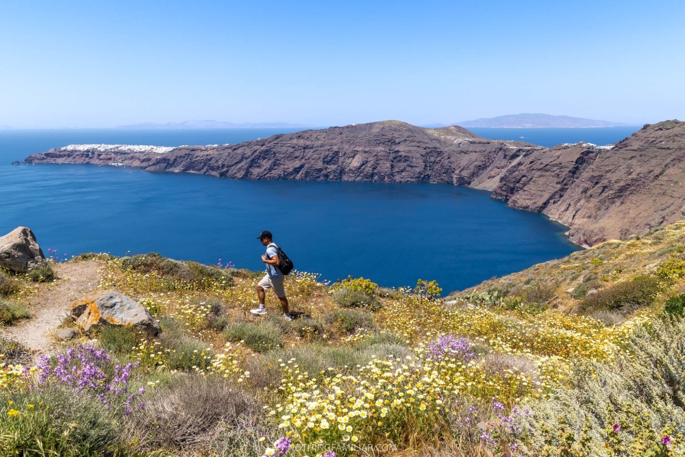 Santorini’s Hidden Gems: Off-the-Beaten-Path Experiences