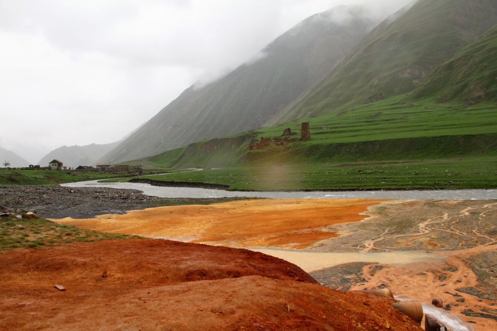 Must-Visit Attractions in Stepantsminda: Nature, Culture & Adventure