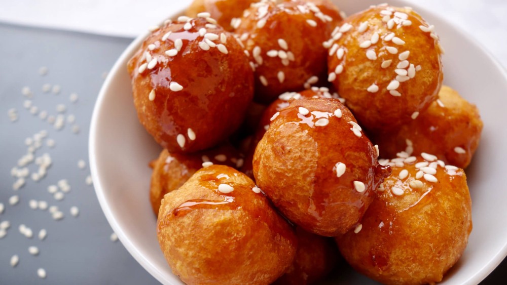 Foodie's Guide to Abu Dhabi: Must-Try Dishes and Where to Find Them