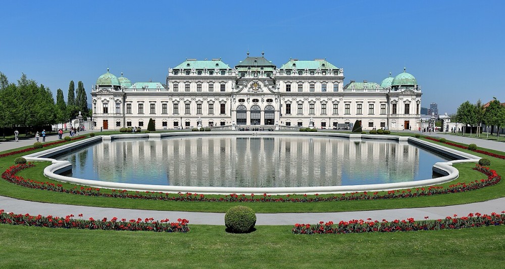  Top 5 Must-See Attractions in Vienna