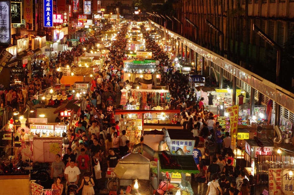 Where to Eat in Hanoi: The Best Local Dishes & Street Food