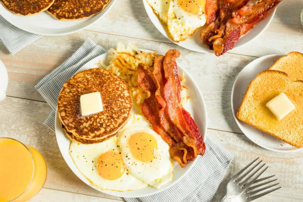 A Foodie’s Guide to Orlando: Best Places to Eat and Drink
