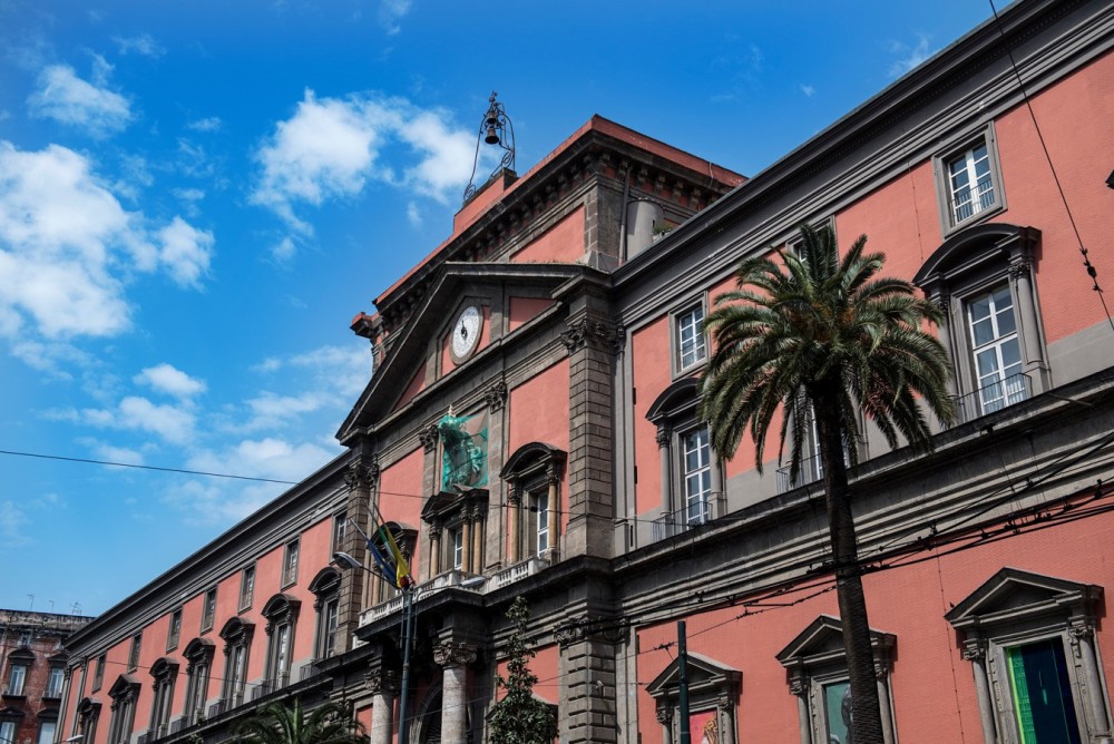 A First Timer’s Guide to Exploring Naples: Must-See Sights and Hidden Gems
