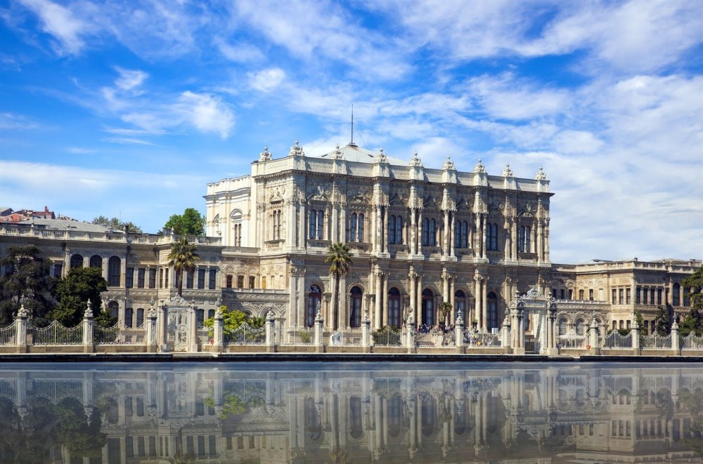Exploring Istanbul for the First Time: Must-Know Tips and Highlights