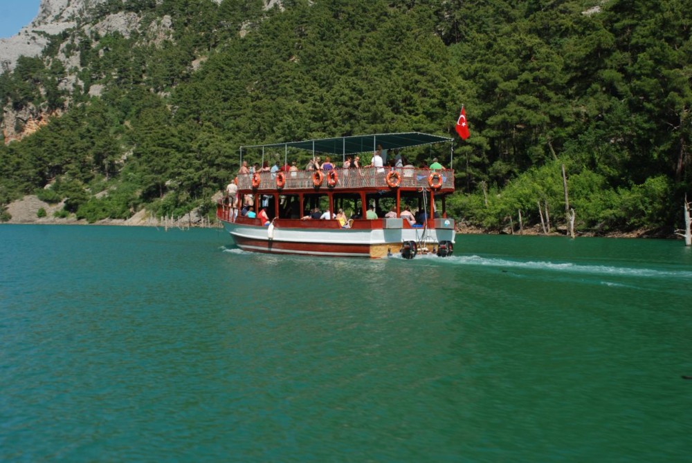Exploring Manavgat: From Waterfalls to River Cruises