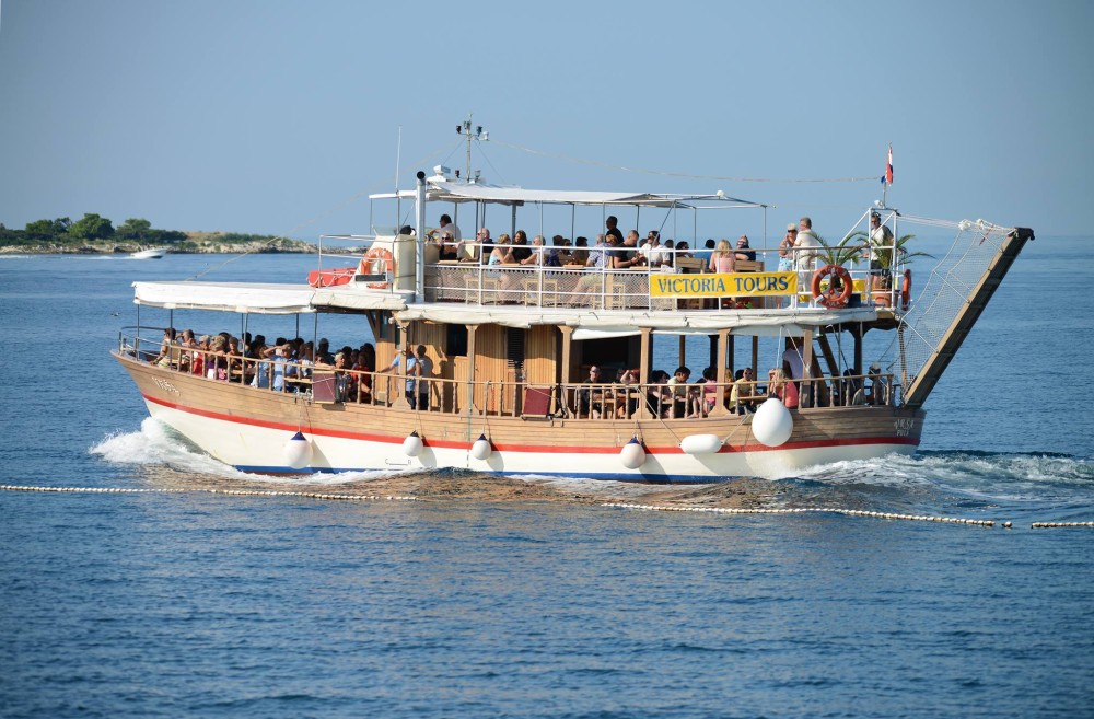 Exploring Manavgat: From Waterfalls to River Cruises
