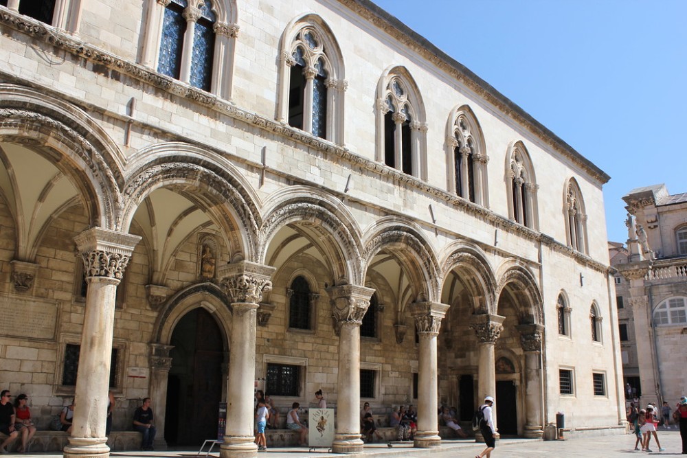 Top 5 Must-See Attractions in Dubrovnik for First-Time Visitors