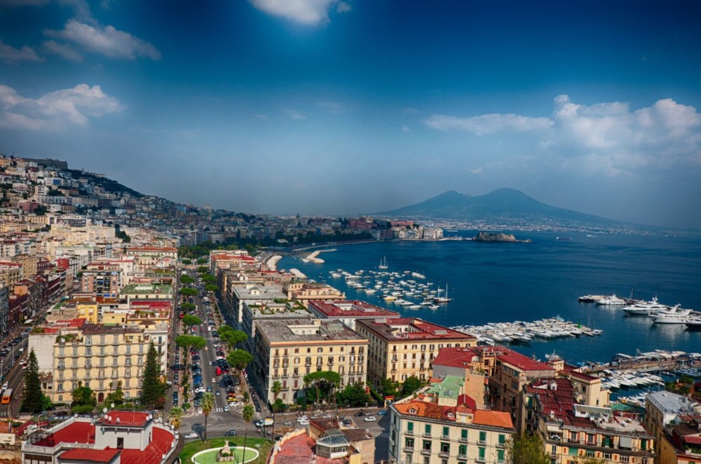 Top 5 Iconic Landmarks You Can’t Miss in Naples