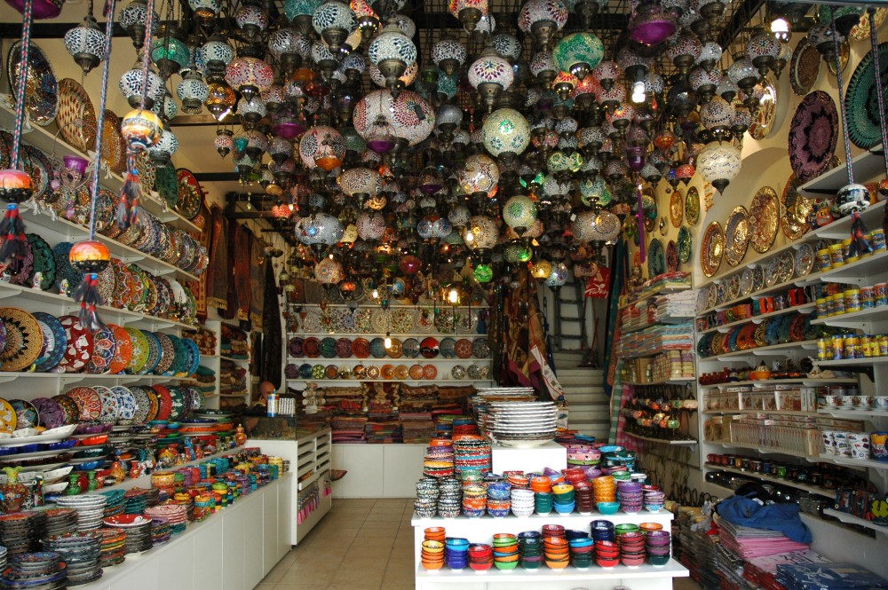  Kemer’s Living Heritage: Traditions and Local Crafts