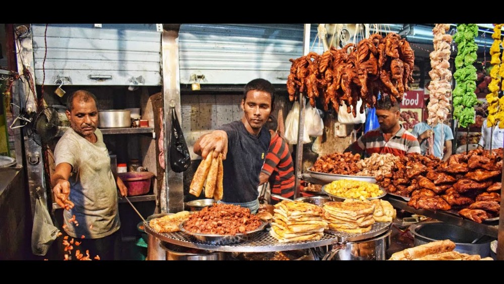 Savor the Flavors of Jeddah: A Foodie's Guide to the City