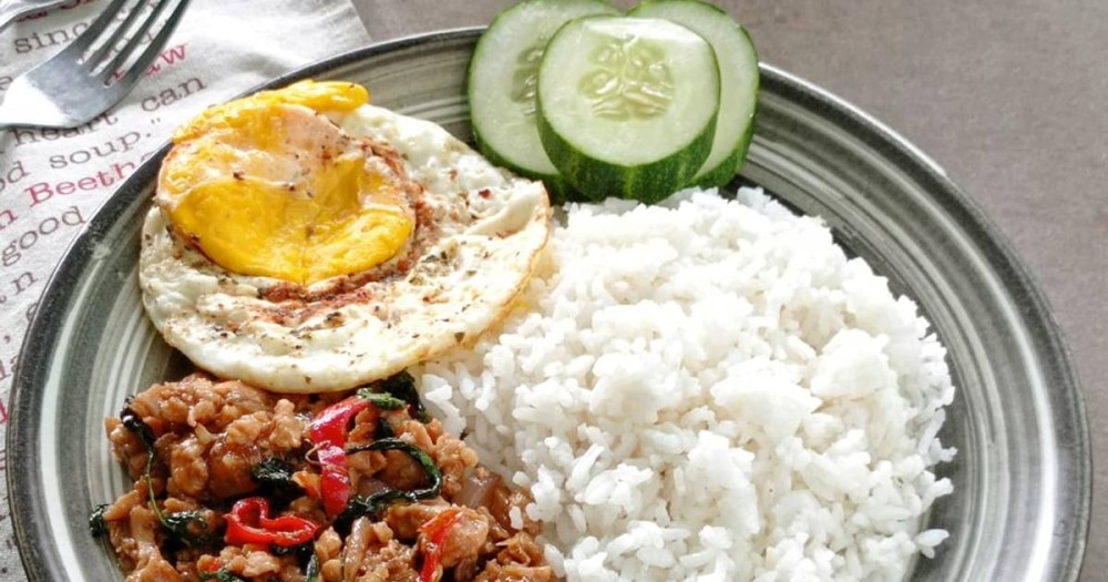 A Foodie’s Tour of Bangkok: Must-Try Local Dishes & Where to Eat Them