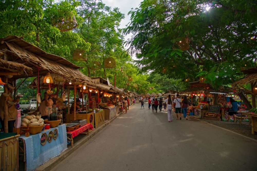 Hidden Gems of Ayutthaya: Beyond the Tourist Trail