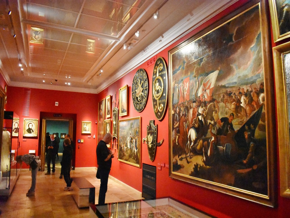 Krakow for Culture Enthusiasts: Museums, Art, and Theaters to Explore