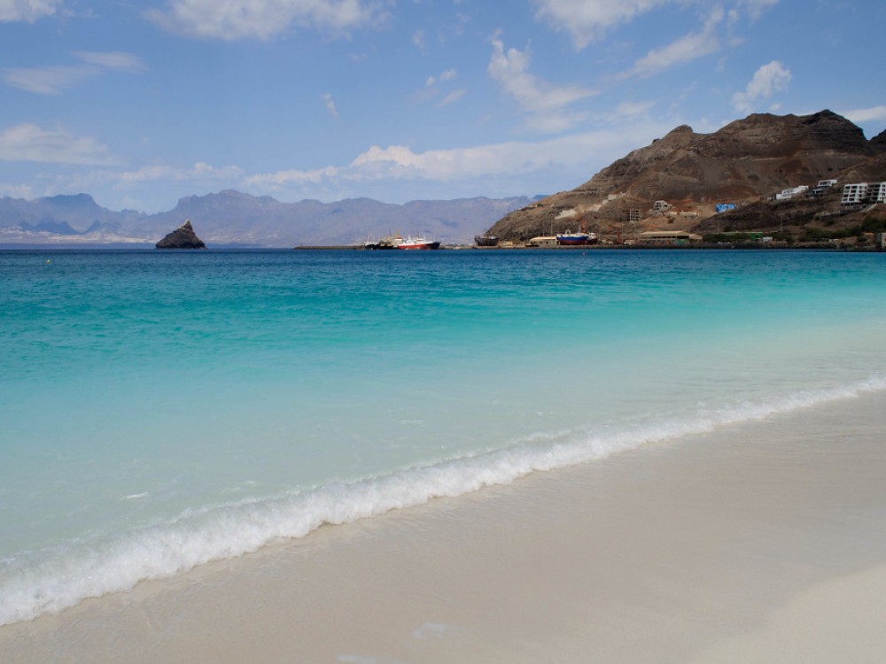 Best Beaches in and Around Mindelo for Sun, Surf, and Relaxation