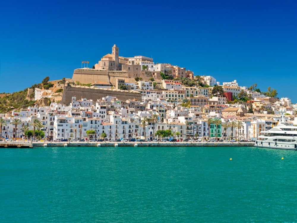 Exploring Ibiza’s Hidden Gems: A Guide for First-Timers
