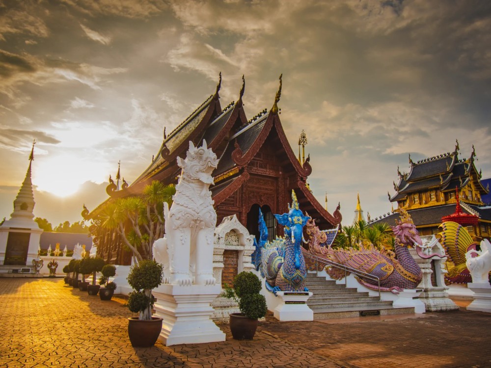 Exploring Chiang Mai’s Old City: Temples, Markets, and Hidden Gems