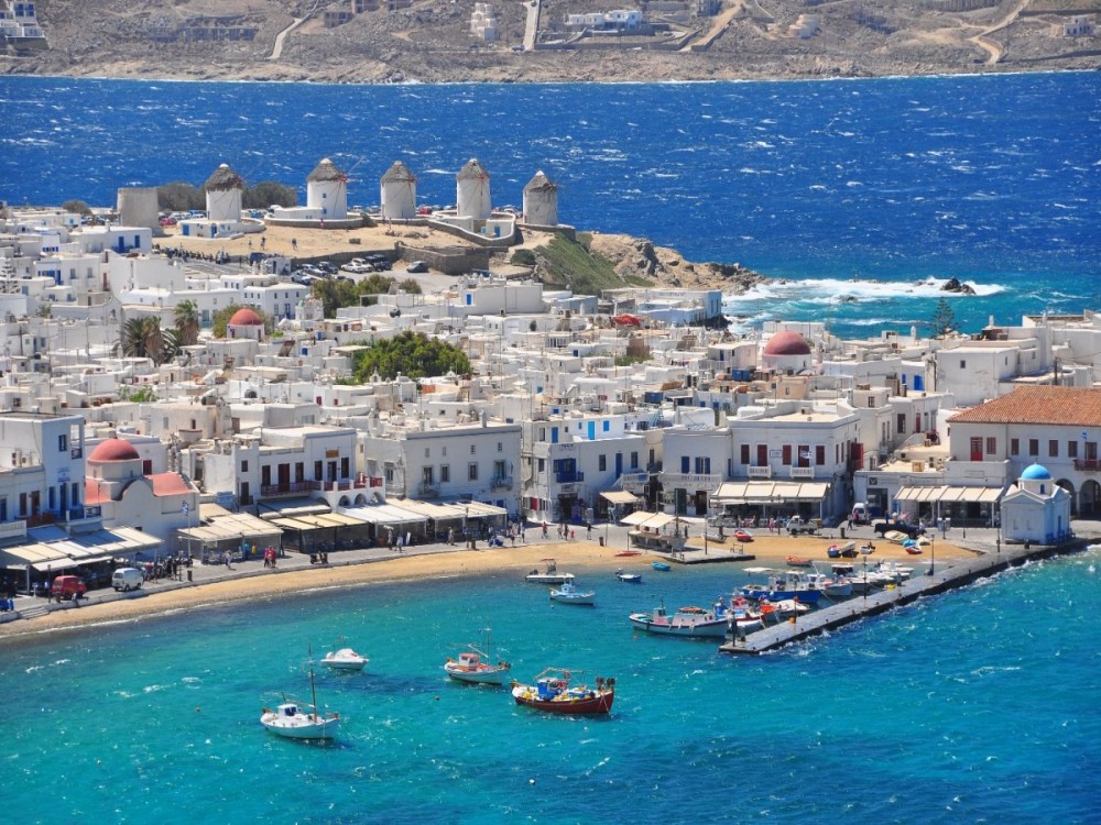 Top 5 Must-Do Activities in Mykonos