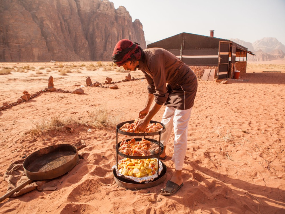 A Taste of Wadi Rum: The Best Food and Drink to Try