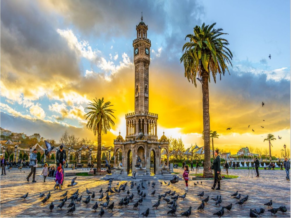 The Art and Festivals of Izmir