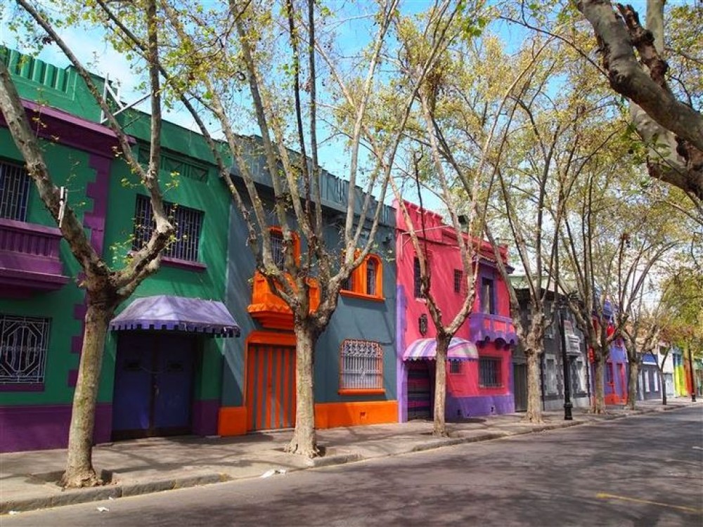 Santiago’s Neighborhoods: A Journey Through History, Art, and Modern Charm