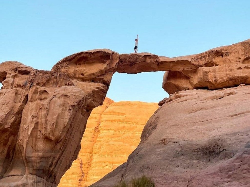 A Guide to Wadi Rum: Must-See Sights and Experiences