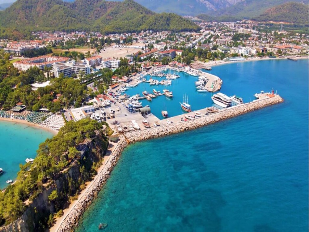  Kemer’s Living Heritage: Traditions and Local Crafts
