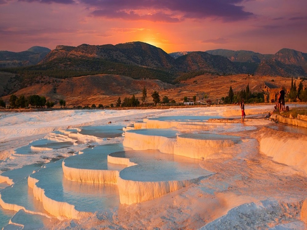 Pamukkale and Beyond: Exploring Nearby Attractions and Hidden Gems