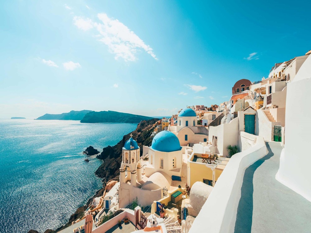 A First-Timer’s Guide to Exploring Santorini