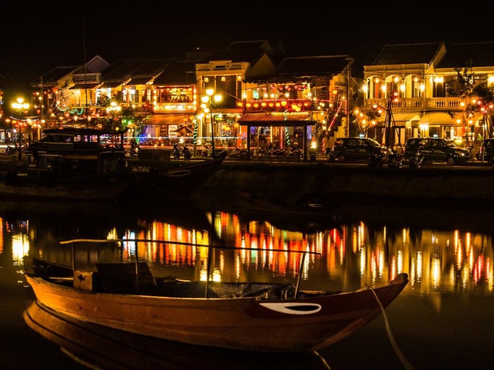 Dong Hoi Nightlife: Where to Unwind After Dark