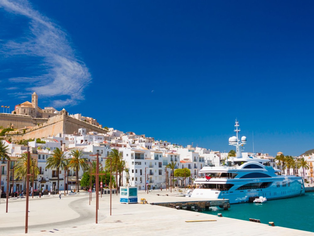 Top 5 Must-Do Experiences in Ibiza for First-Time Visitors