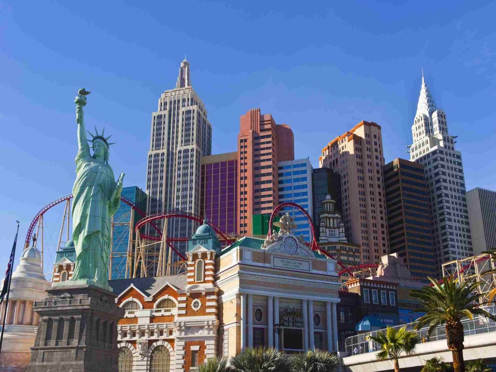Iconic Los Angeles: Must-See Landmarks and Attractions
