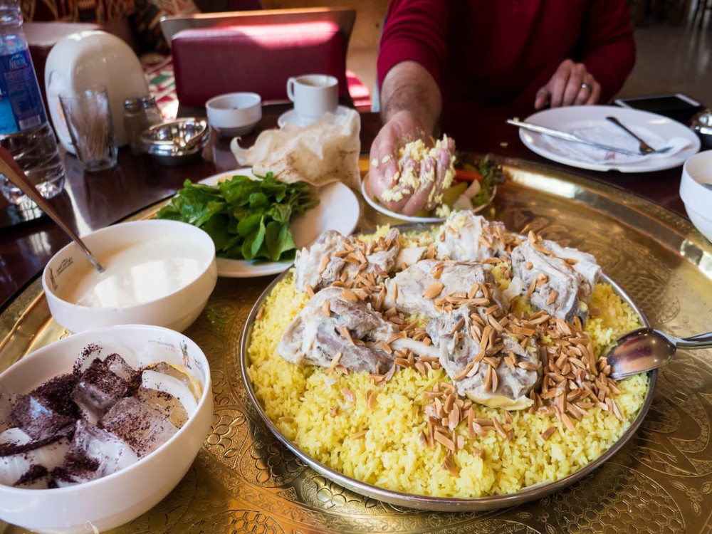 A Food Lover’s Guide to Amman: Savor the Flavors of Jordan