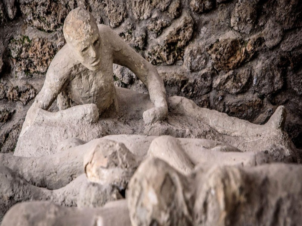 Pompeii for History Buffs: Uncover the Past with These Key Sights