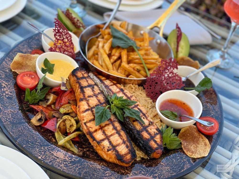 A Food Lover's Guide to Batumi: Must-Try Local Delights