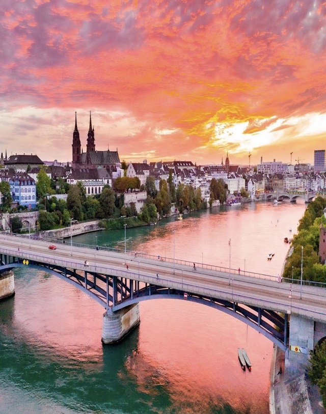 Switzerland: A stunning mix of Alpine peaks, clear lakes, charming cities, and thrilling adventures. 