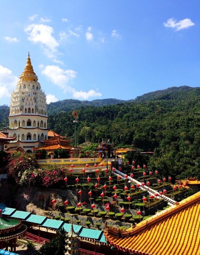 Malaysia offers vibrant cities, stunning beaches, diverse culture, and lush nature. 