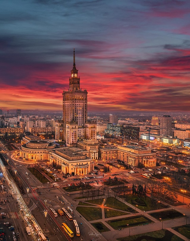 Discover the Charm of Poland: A Holiday Guide 