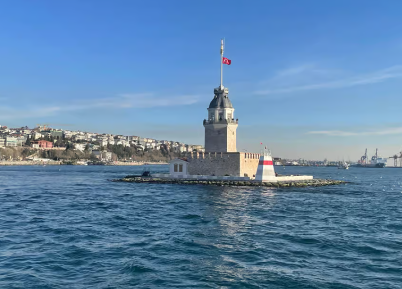 Istanbul: Bosphorus & Golden Horn Cruise Daytime or Sunset | ®ExcursionMania