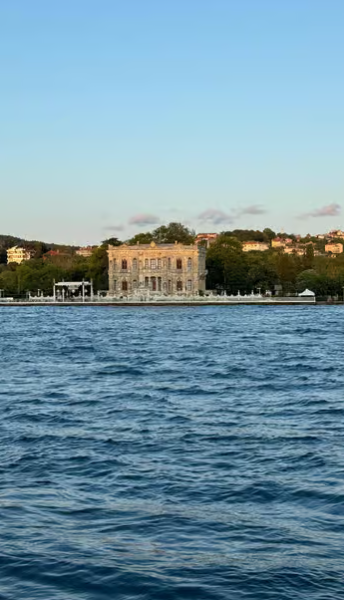 Istanbul: Bosphorus Sightseeing Cruise with Sunset Option | ®ExcursionMania